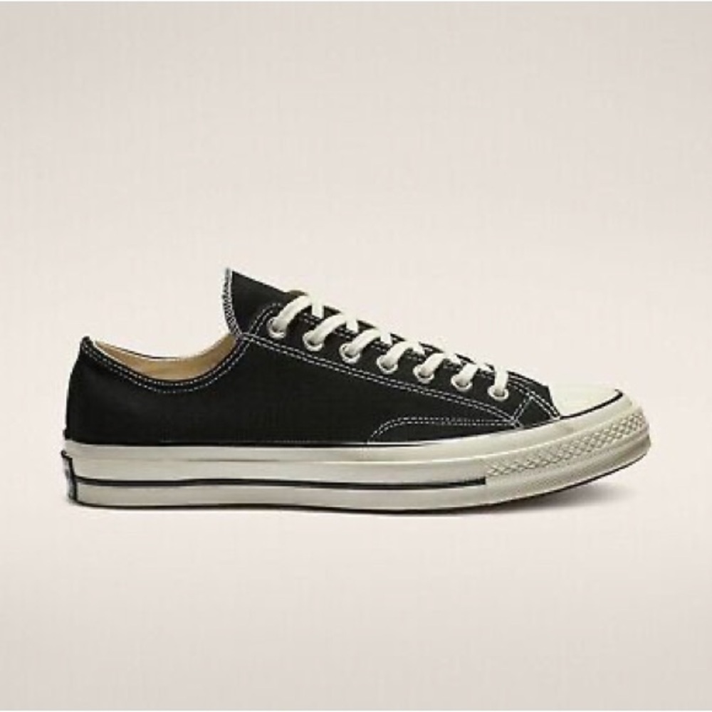 Low top converse classics